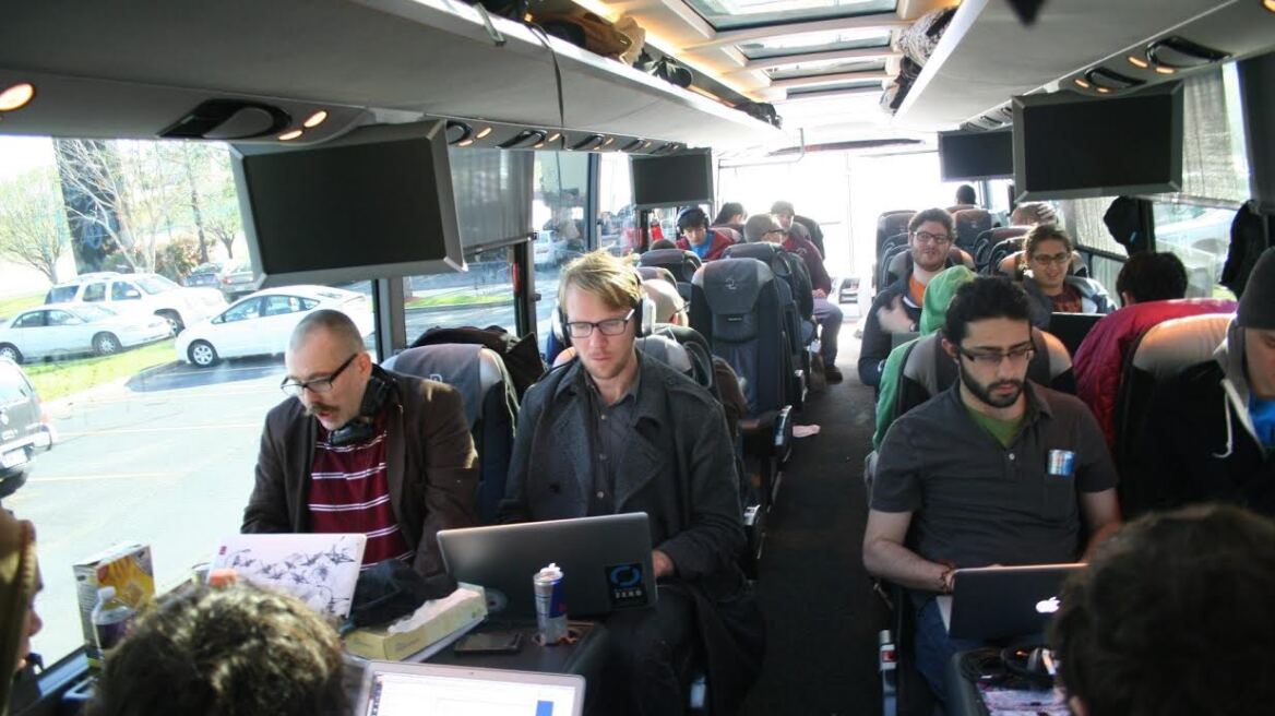 «StartupBus»: Φτιάχνοντας μια «νεοφυή» επιχείρηση μέσα σε ένα λεωφορείο για τη Βιέννη!